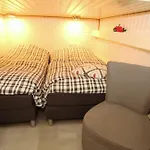Hotel na wodzie Unitas *