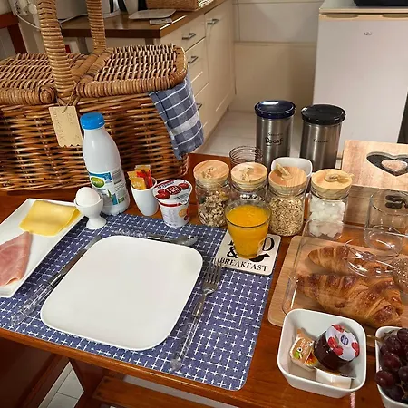 ספינת מלון Unitas