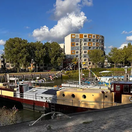 Úszó hotel Unitas Rotterdam