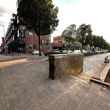 Úszó hotel Unitas *