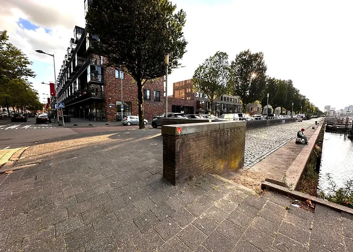 Úszó hotel Unitas *