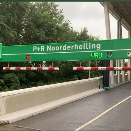 Hotel na wodzie Unitas Rotterdam