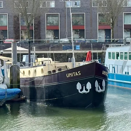 Unitas Bådhotel *