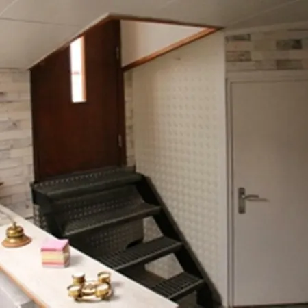 Hotel na wodzie Unitas Rotterdam