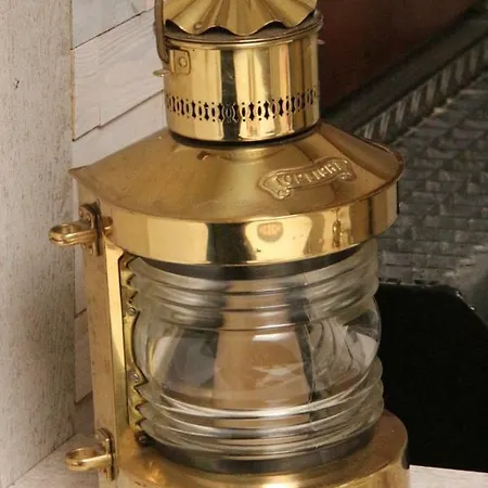 Unitas 보트호텔 *